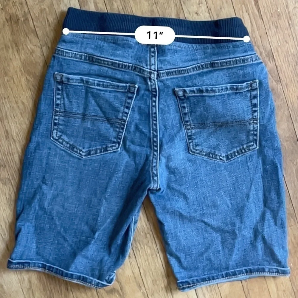 The Children’s Place Boys Size 10 Blue Denim Bermuda Shorts • Ribbed Waist • GUC